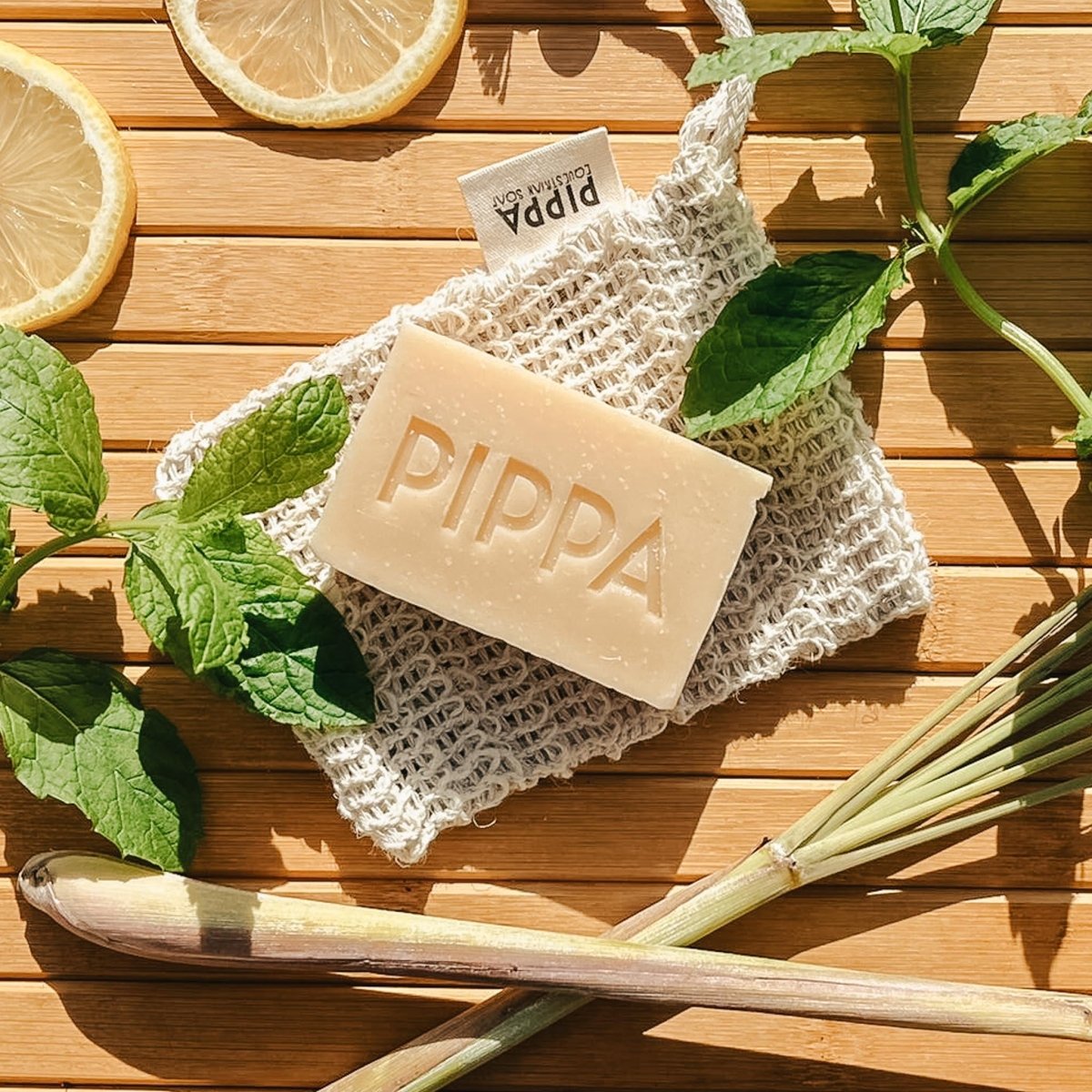 pippa hondenshampoo lemongrass mint shampoo bar met sisal zeepzakje 