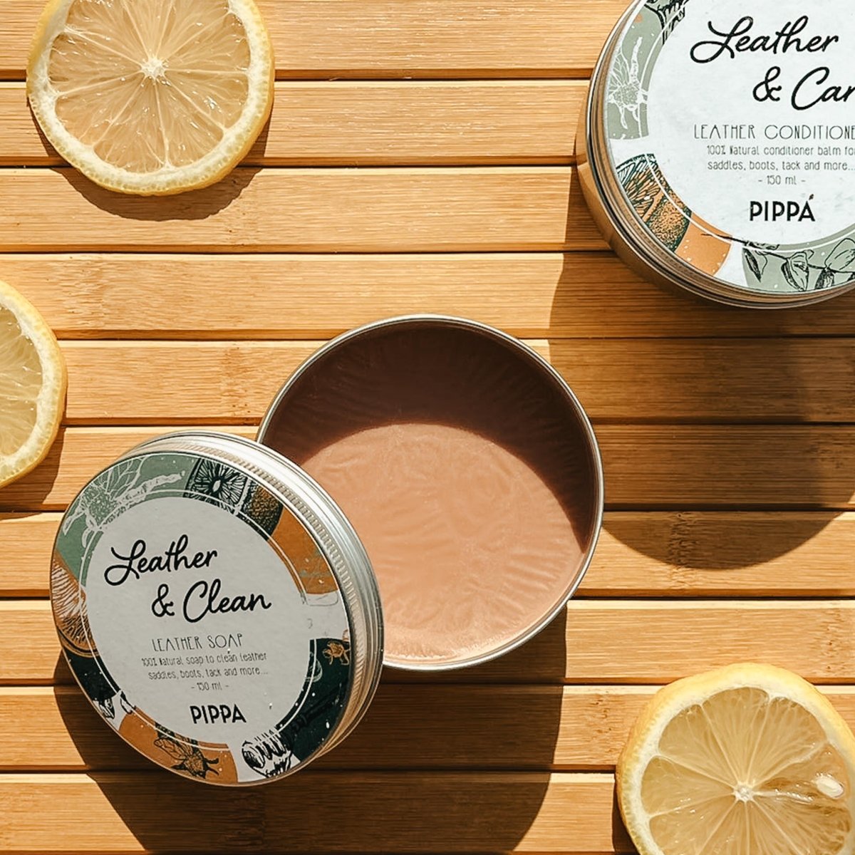 pippa leather and clean lederzeep in het blikje op tafel